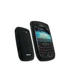 F. SILICONA BLACKBERRY 8900 NEGRA