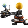 LEGO Technic - Planeta Tierra y Luna en Orbita - 42179